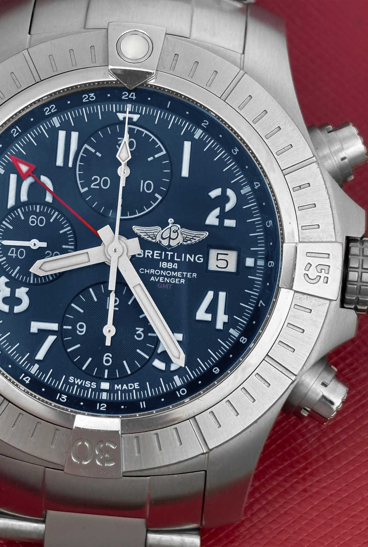 Breitling Avenger Chronograph GMT C53116 - Image 4