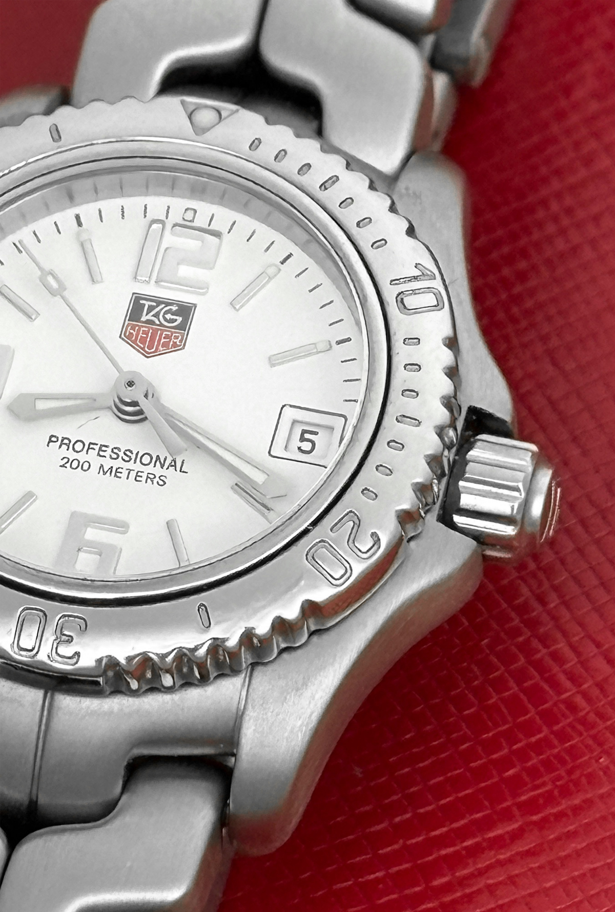 Tag-Heuer Professional C53172 - Image 5
