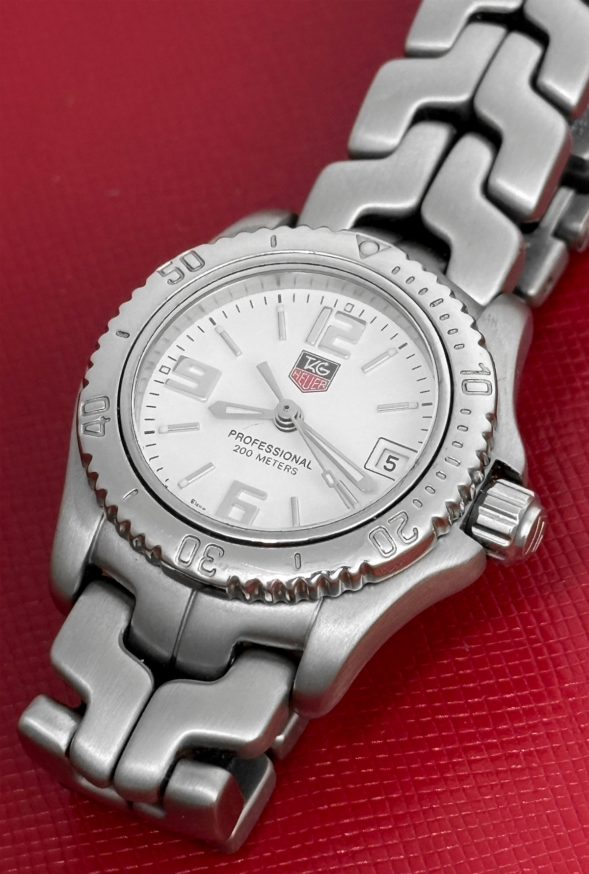 Tag-Heuer Professional C53172 - Image 4