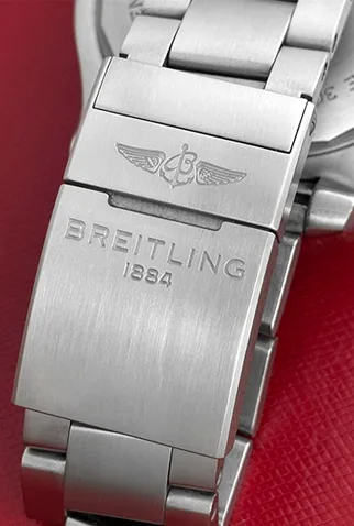 Breitling Avenger Chronograph GMT C53116 - Image 10