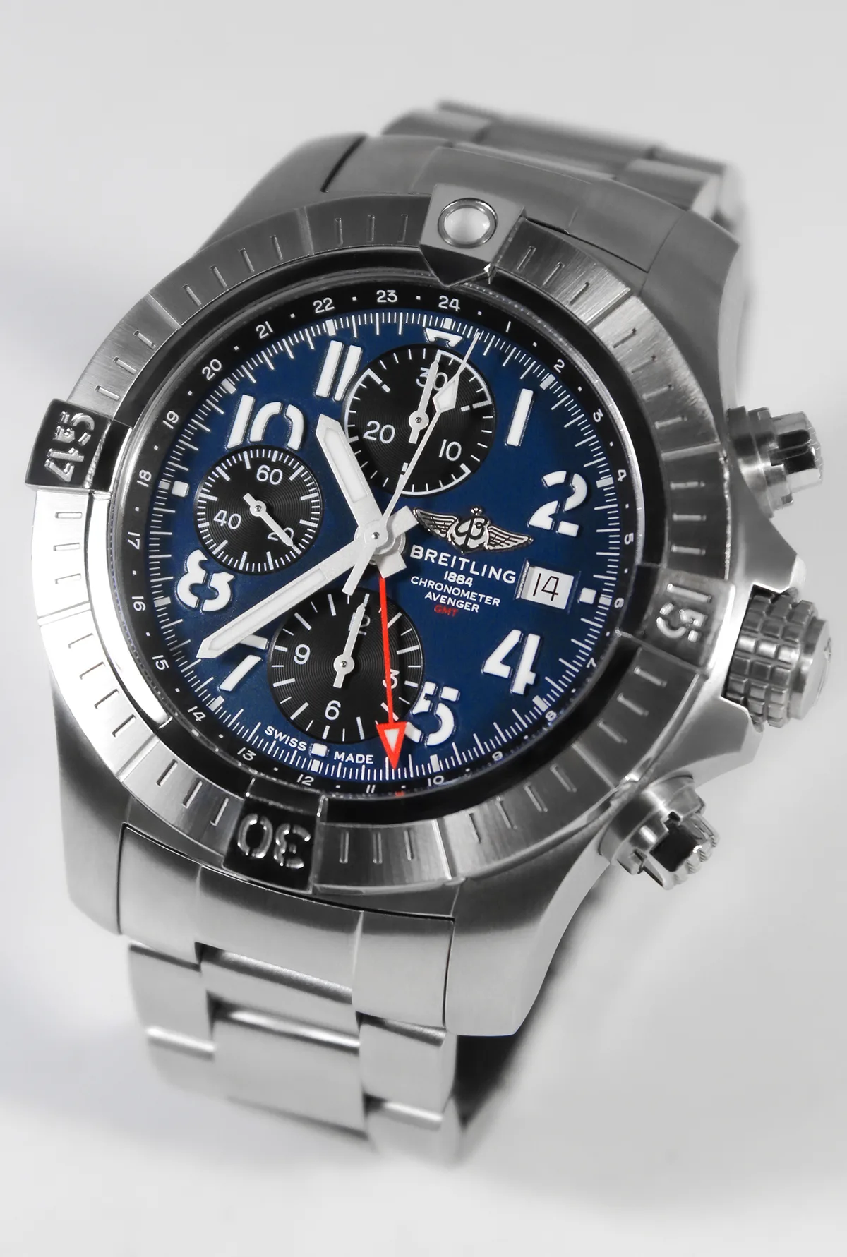 Breitling Avenger Chronograph GMT C53116 - Image 13